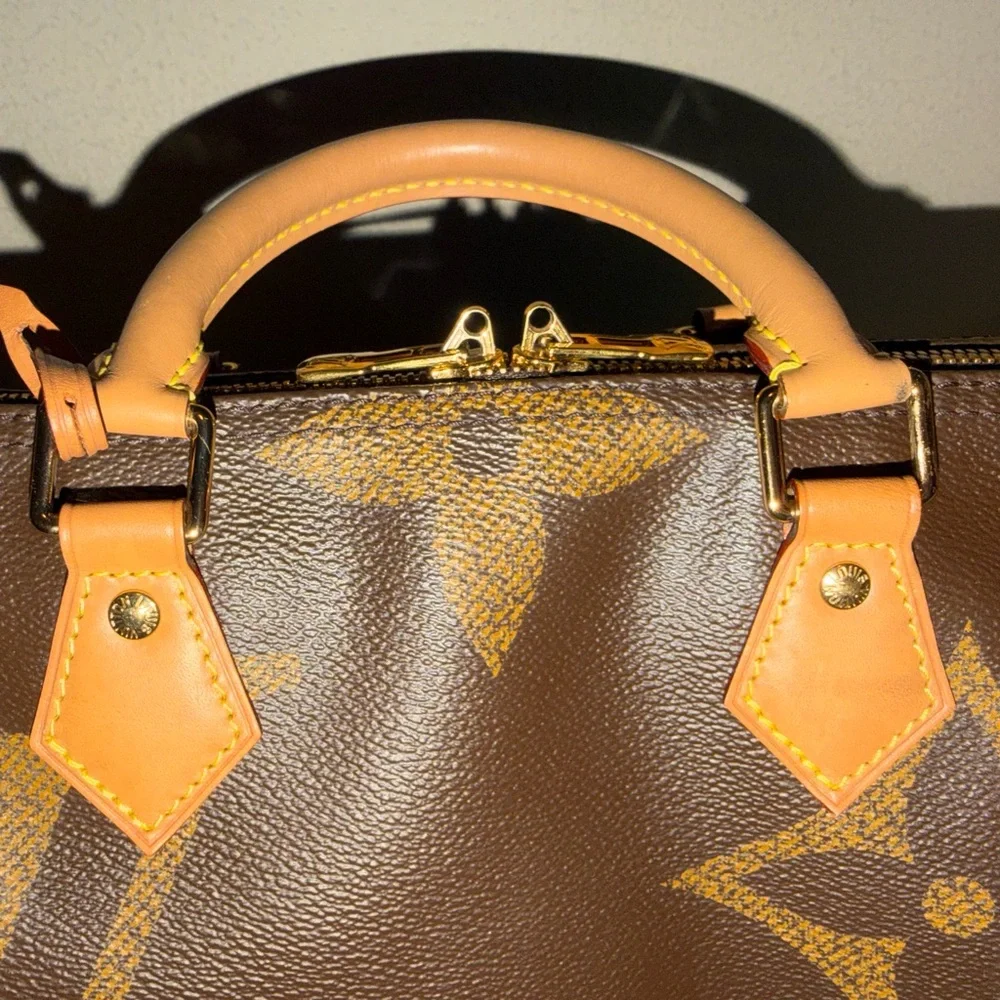 Louis Vuitton Speedy 30 Bandouliere Reverse Giant Monogram